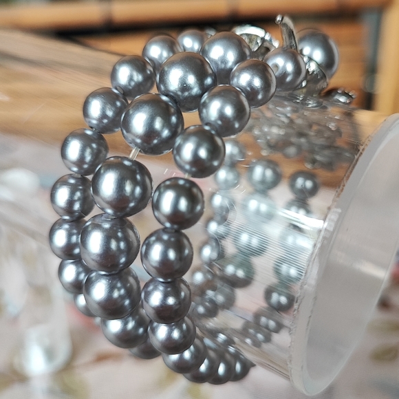 Gray Faux Pearl Marquis Rhinestone Rivoli Aurora Borealis Stretch Bracelet NEW - Picture 4 of 6
